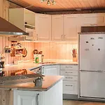 Σπίτι διακοπών Pet Friendly In With Kitchen