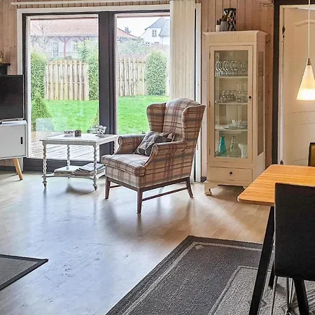 Holiday home Pet Friendly In With Kitchen